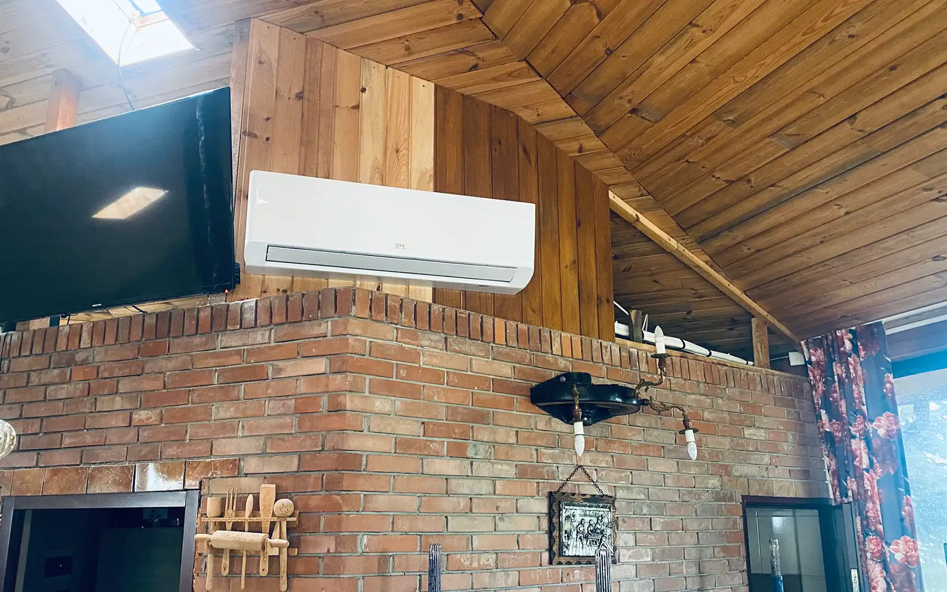 montaż klimatyzacji w pensjonacie w restauracji