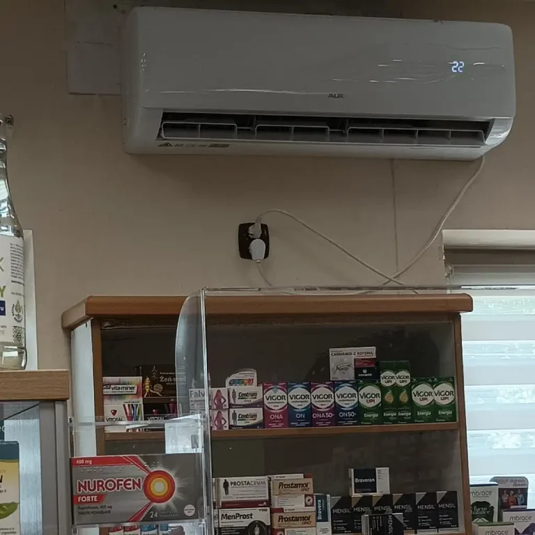 montaż klimatyzatora w aptece